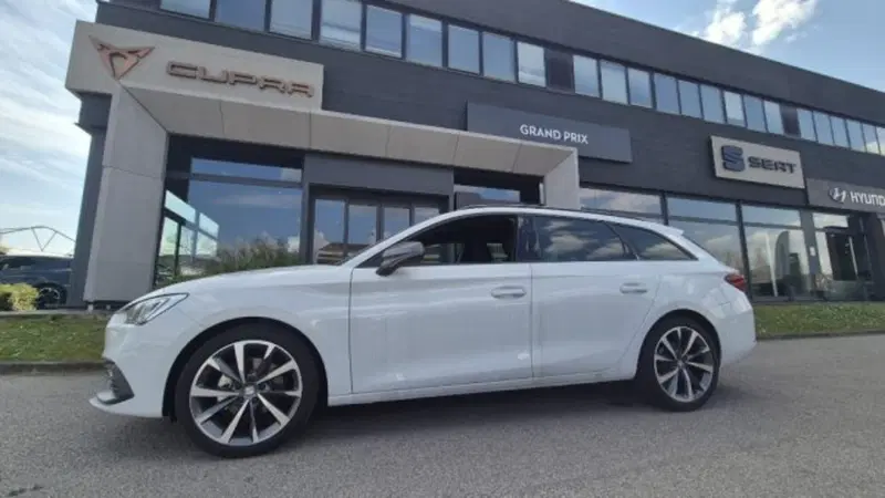 SEAT Leon ST nuova a Bologna (4)