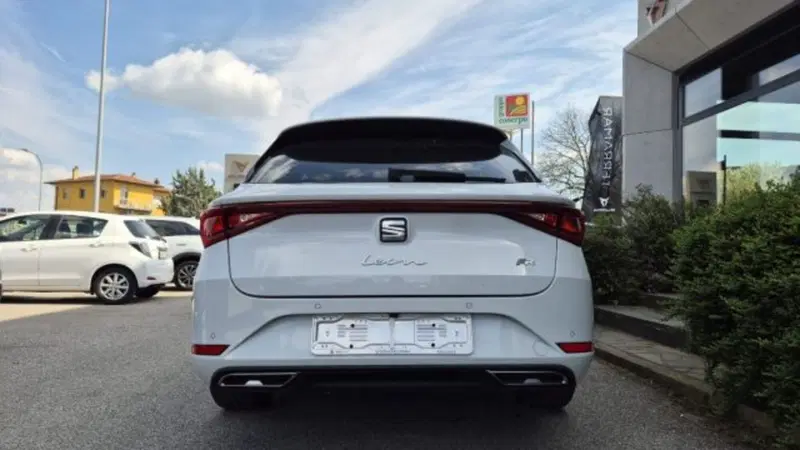 SEAT Leon ST nuova a Bologna (6)
