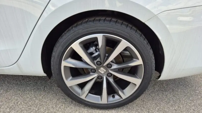 SEAT Leon ST nuova a Bologna (7)