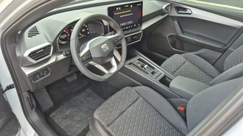 SEAT Leon ST nuova a Bologna (8)