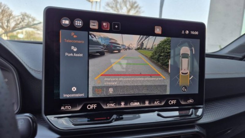 Cupra Leon Station Wagon nuova a Bologna (14)