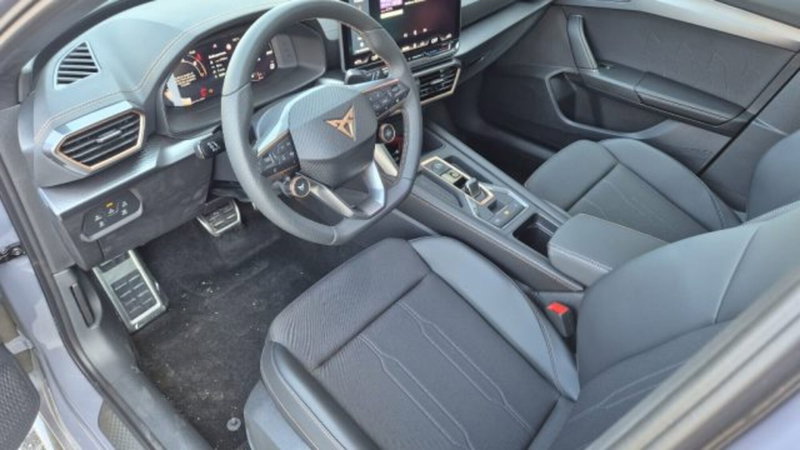 Cupra Leon Station Wagon nuova a Bologna (7)