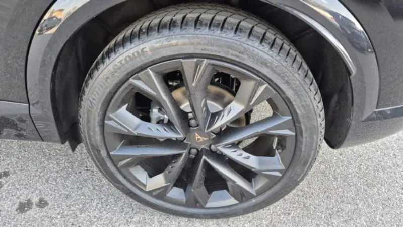 Cupra Formentor nuova a Bologna (6)