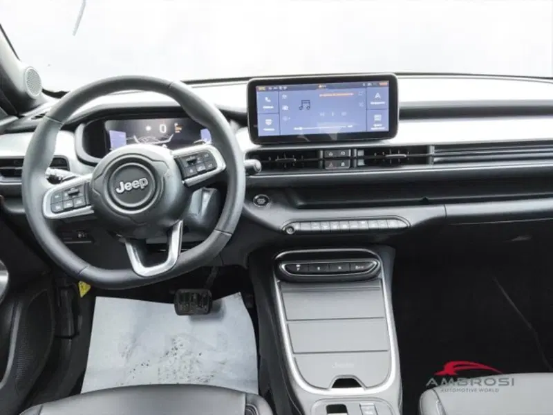Jeep Avenger nuova a Perugia (15)
