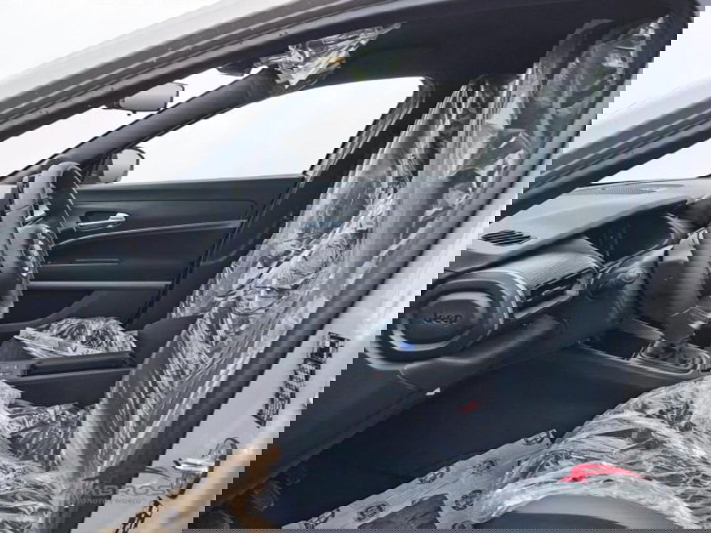 Jeep Avenger nuova a Perugia (10)