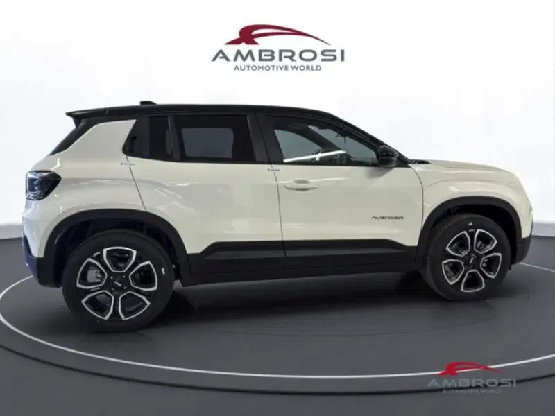 Jeep Avenger nuova a Perugia (5)