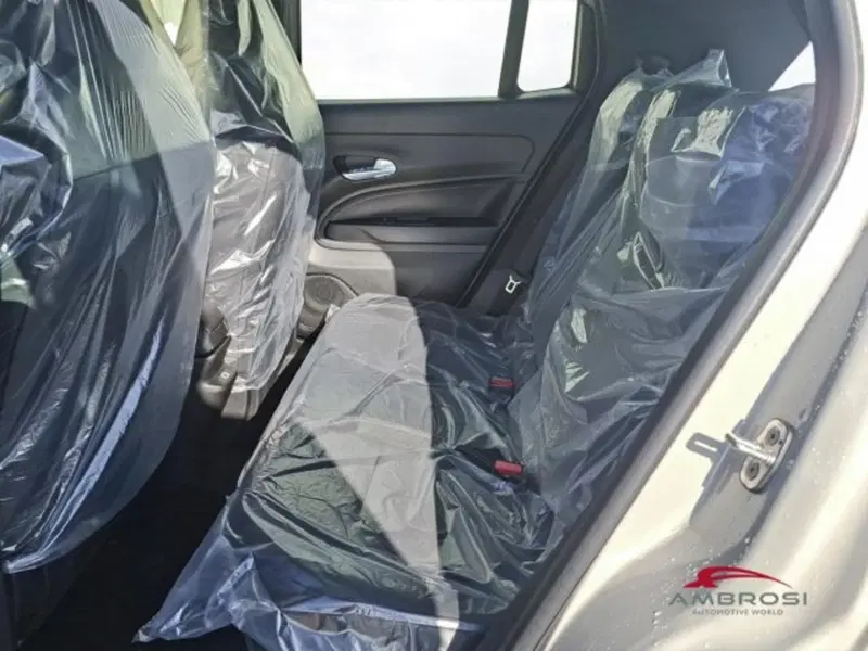 Jeep Avenger nuova a Perugia (11)