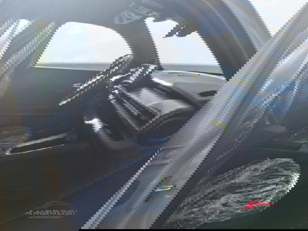 Jeep Avenger nuova a Perugia (12)