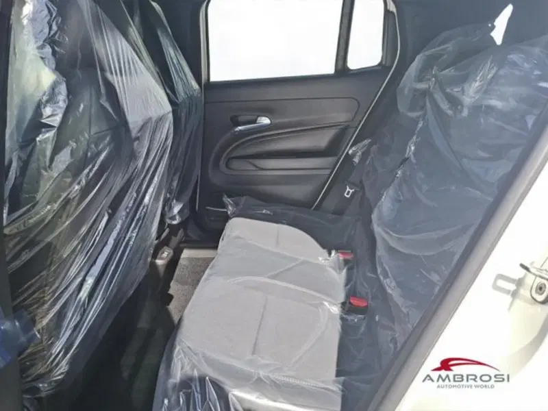 Jeep Avenger nuova a Perugia (11)