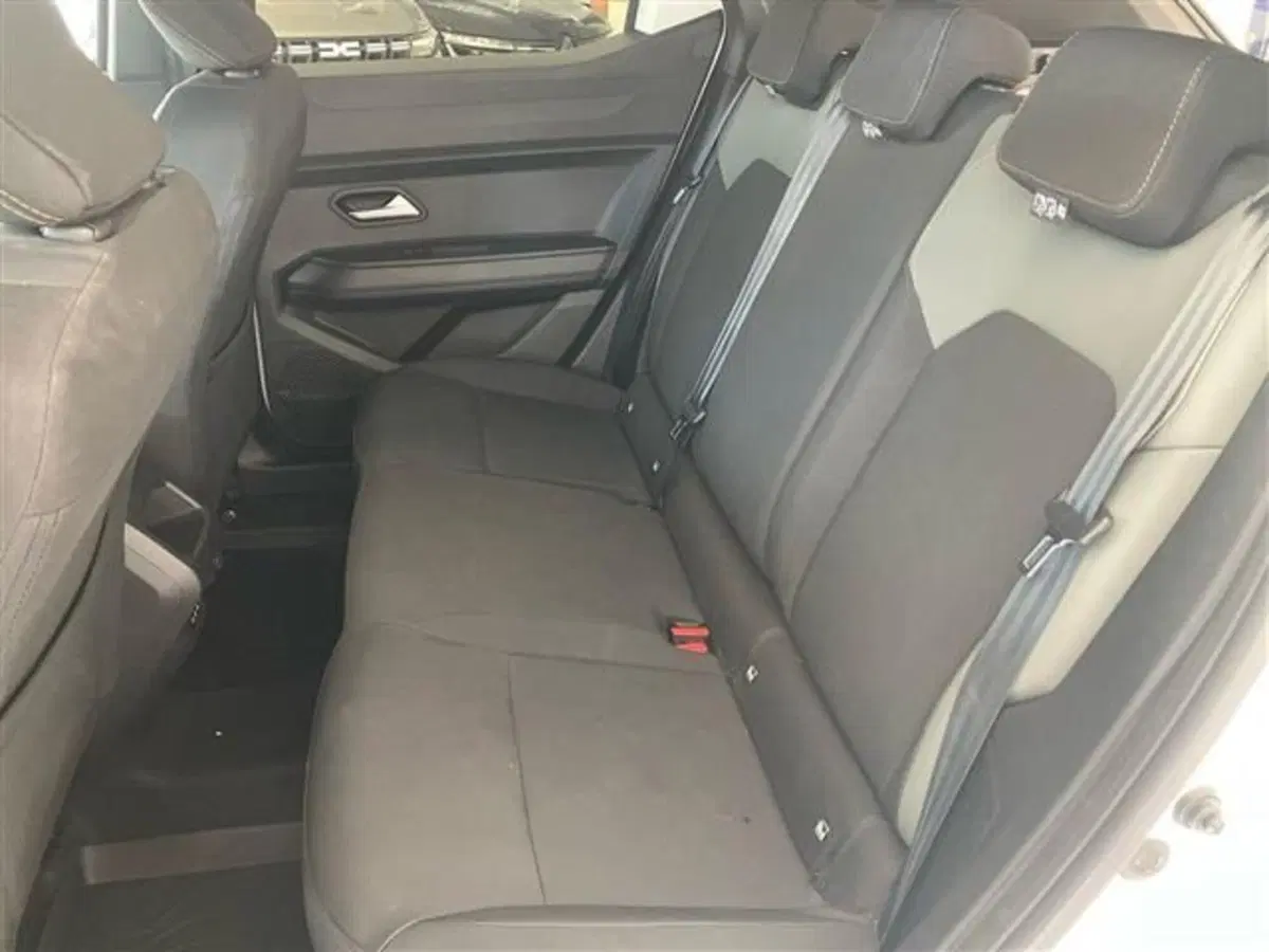 Dacia Duster usata a Como (12)