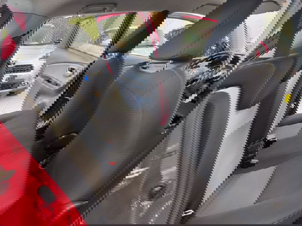 Toyota Yaris usata a Prato (9)