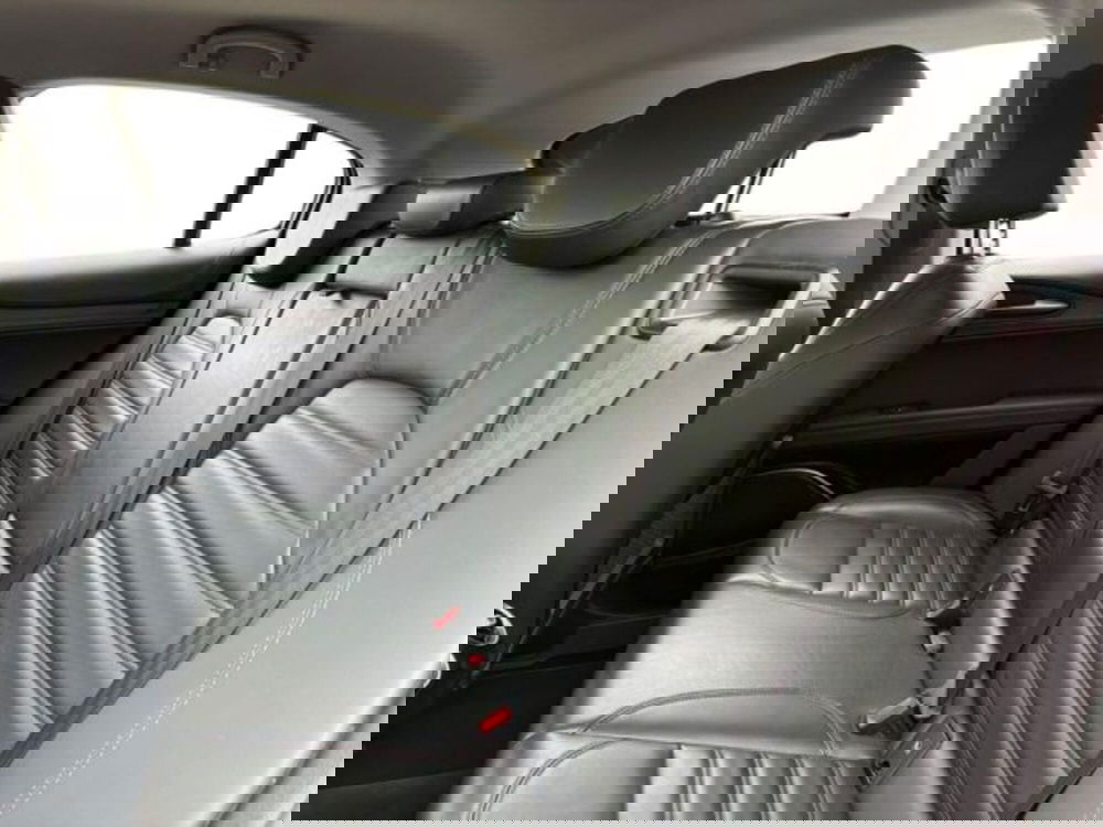 Alfa Romeo Stelvio usata a Lecce (15)