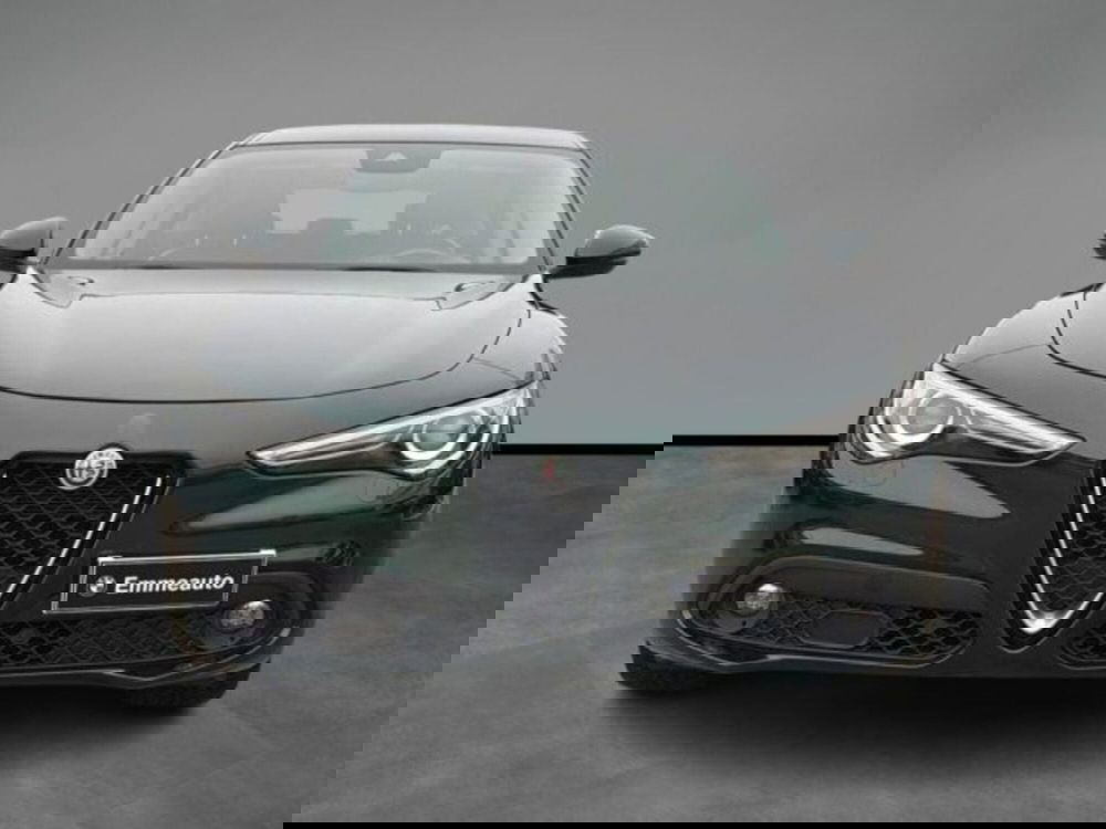 Alfa Romeo Stelvio usata a Lecce (7)