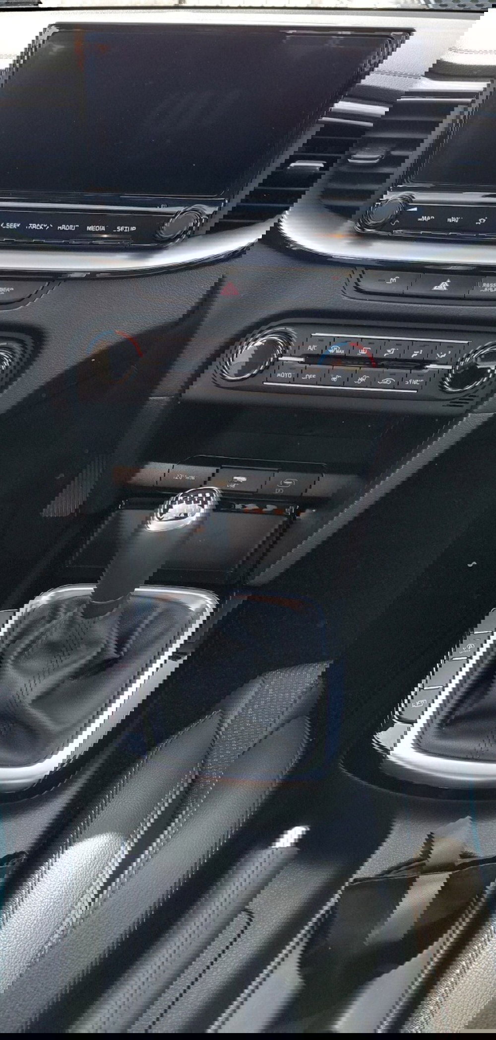 Kia XCeed nuova a Cosenza (14)