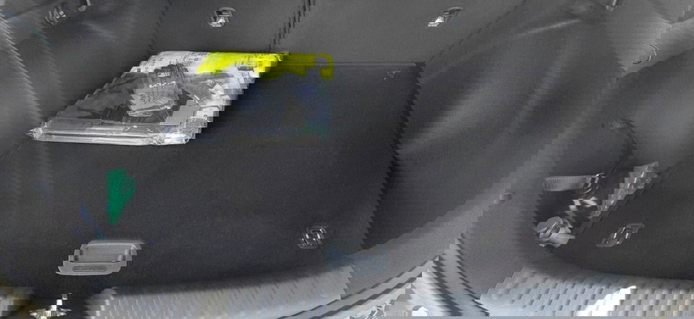 Kia XCeed nuova a Cosenza (16)