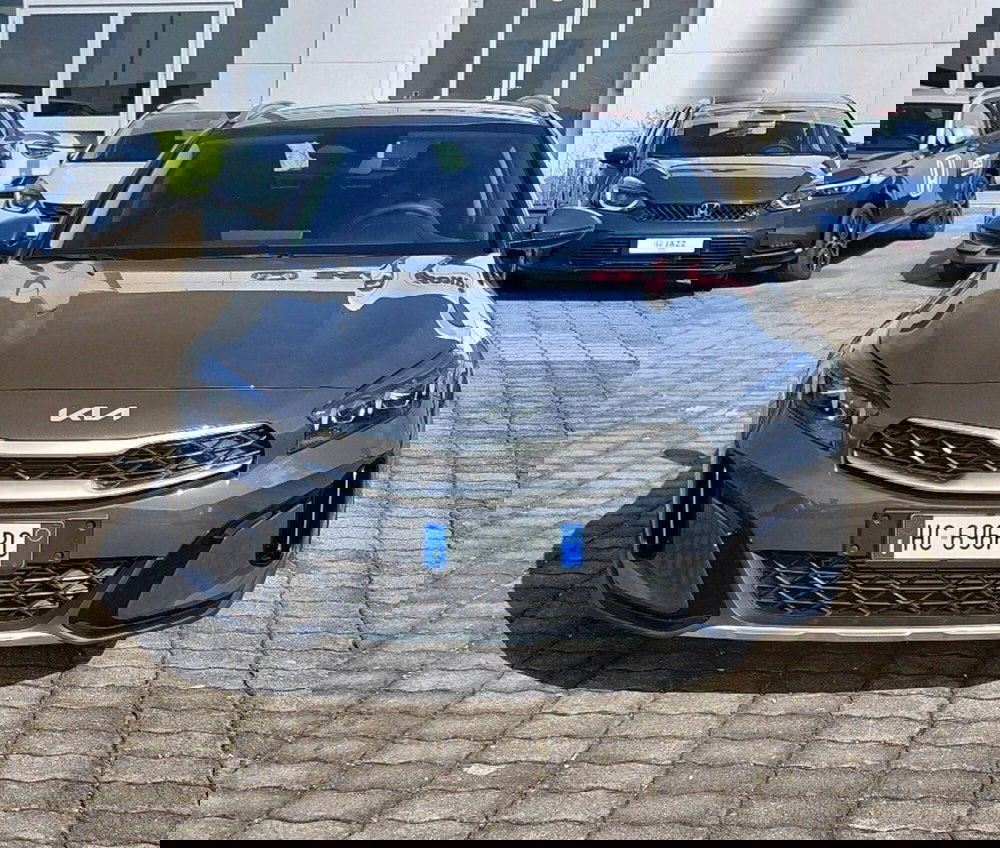 Kia XCeed nuova a Cosenza (2)