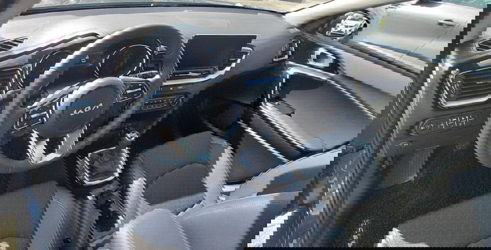 Kia XCeed nuova a Cosenza (9)