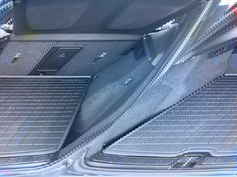 VOLVO Veicoli Commerciali XC40 usata a Messina (14)