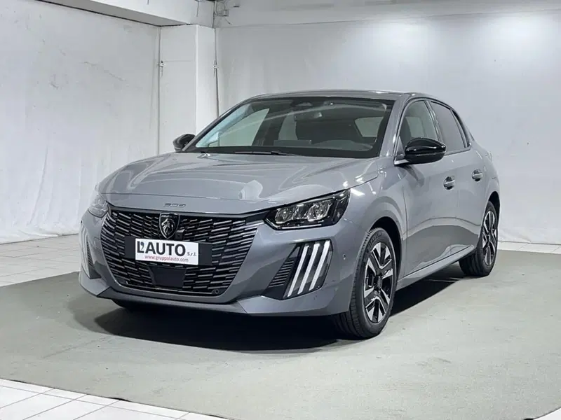 Peugeot 208 nuova a Sondrio