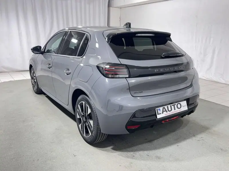 Peugeot 208 nuova a Sondrio (3)