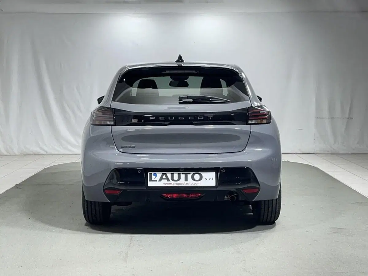 Peugeot 208 nuova a Sondrio (4)