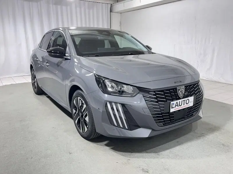Peugeot 208 nuova a Sondrio (7)