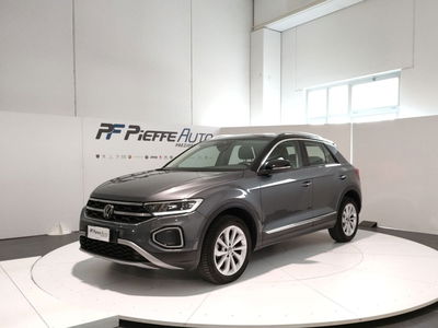 Volkswagen T-Roc 1.5 tsi Style dsg del 2023 usata a L'Aquila