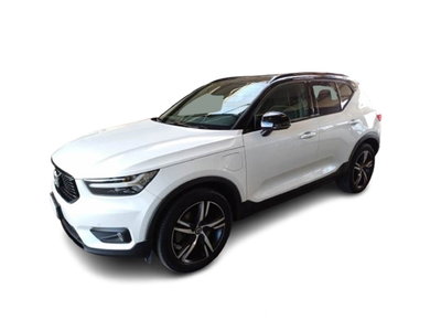 Volvo XC40 T5 Recharge Plug-in Hybrid R-design del 2021 usata a Bari