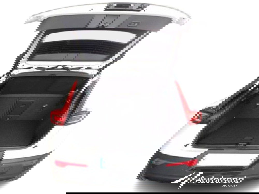 Volvo XC40 usata a Bari (17)