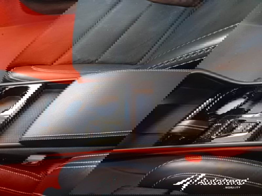 Volvo XC40 usata a Bari (9)