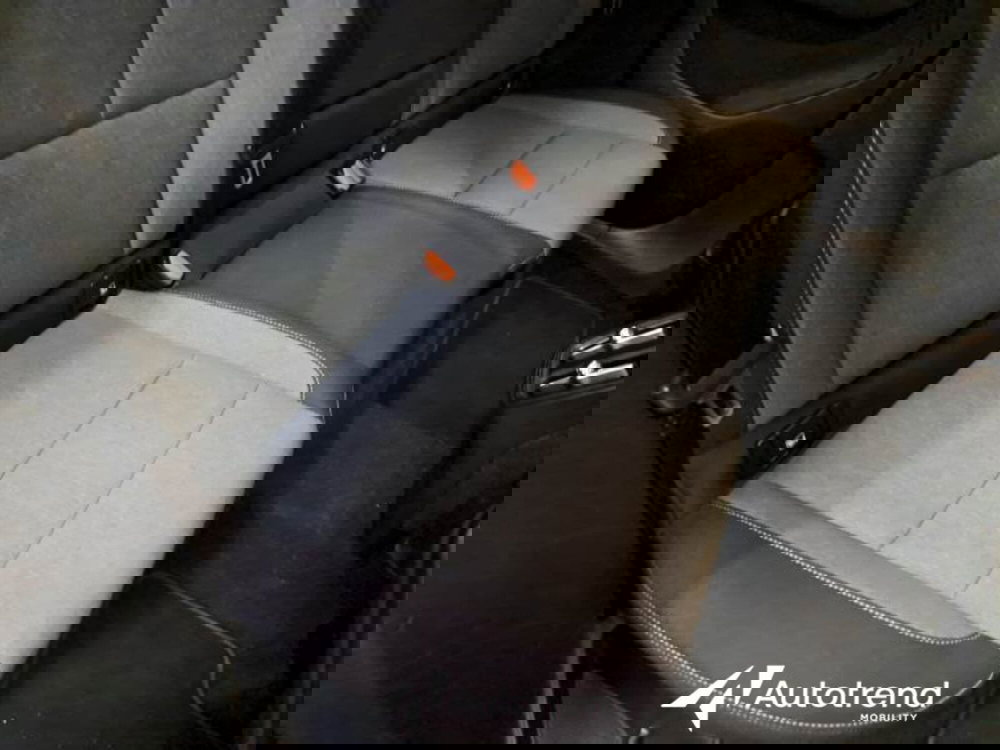 Volvo XC40 usata a Bari (10)