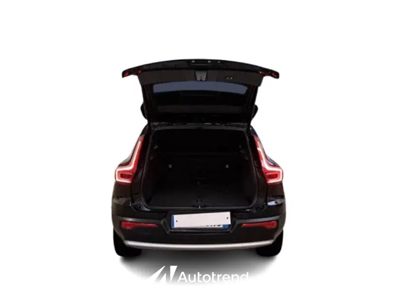 Volvo XC40 usata a Bari (5)