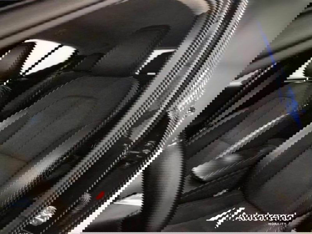 Volvo XC40 usata a Bari (15)