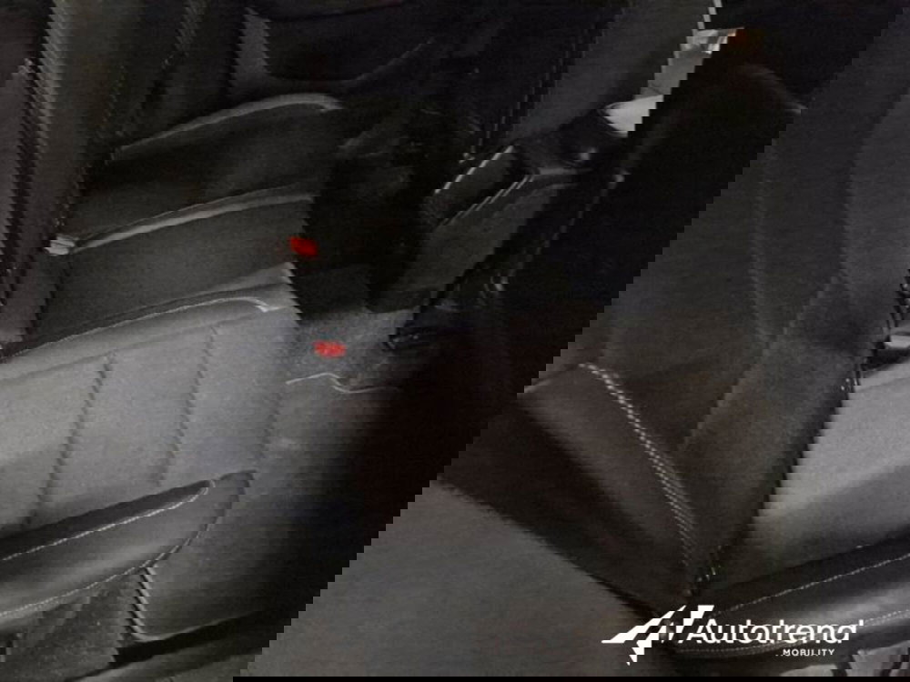 Volvo XC40 usata a Bari (20)