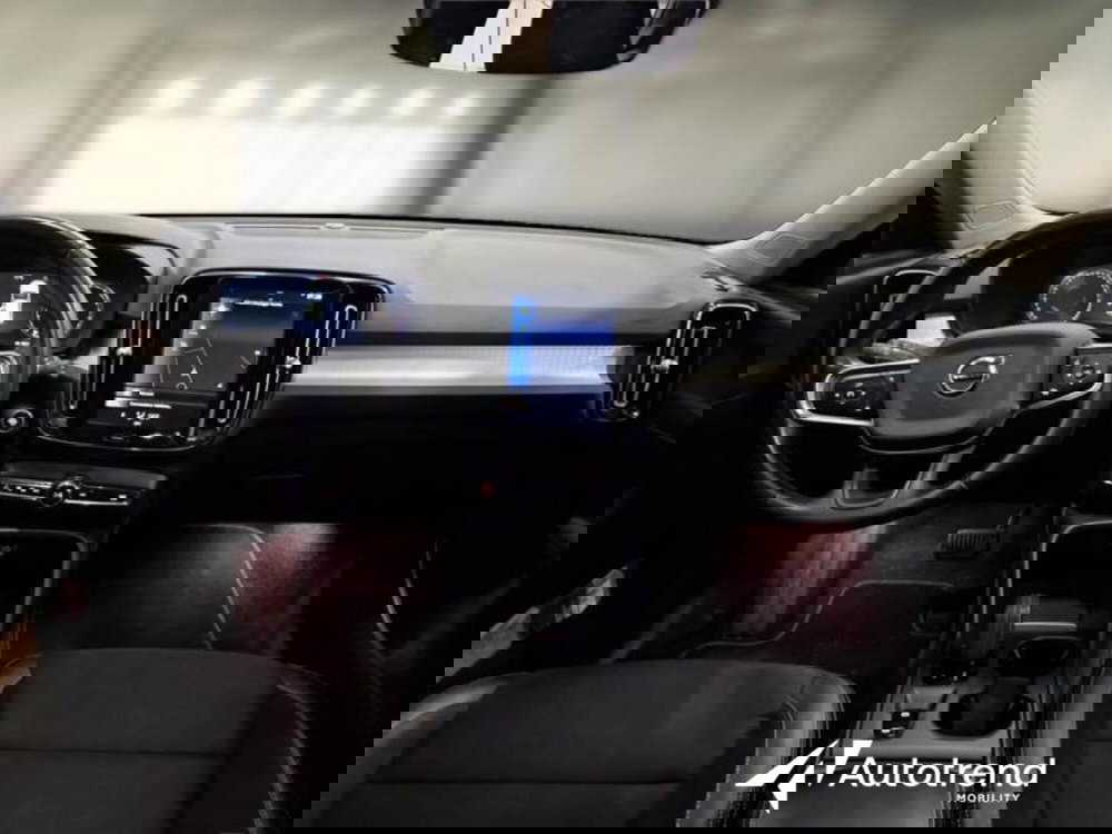Volvo XC40 usata a Bari (7)
