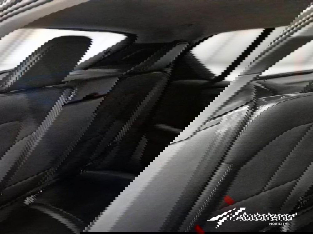 Volvo XC40 usata a Bari (9)