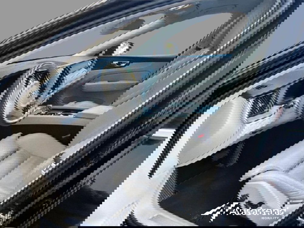 Volvo XC60 usata a Bari (14)