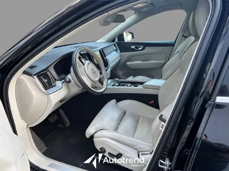 Volvo XC60 usata a Bari (5)