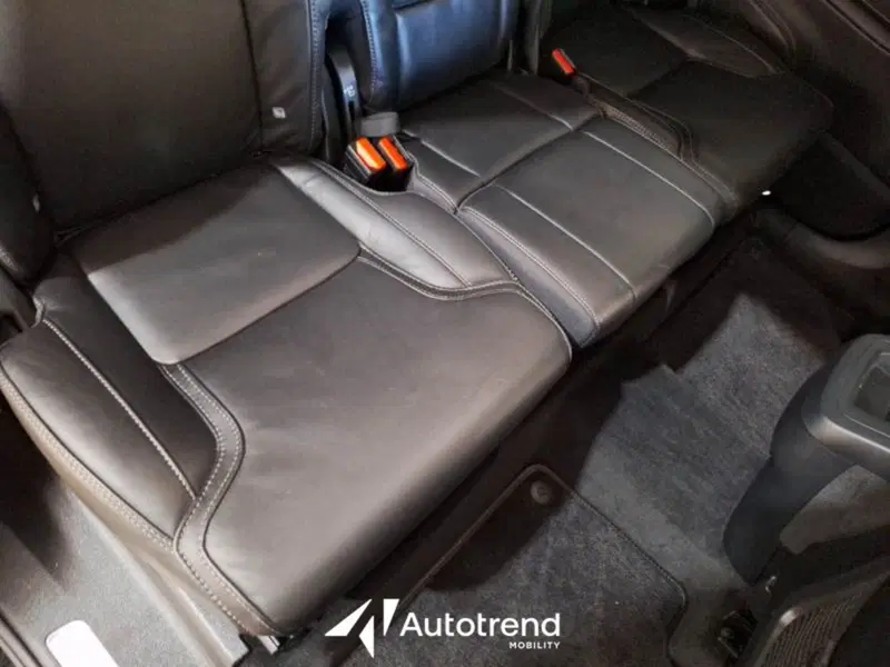 Volvo XC90 usata a Bari (12)