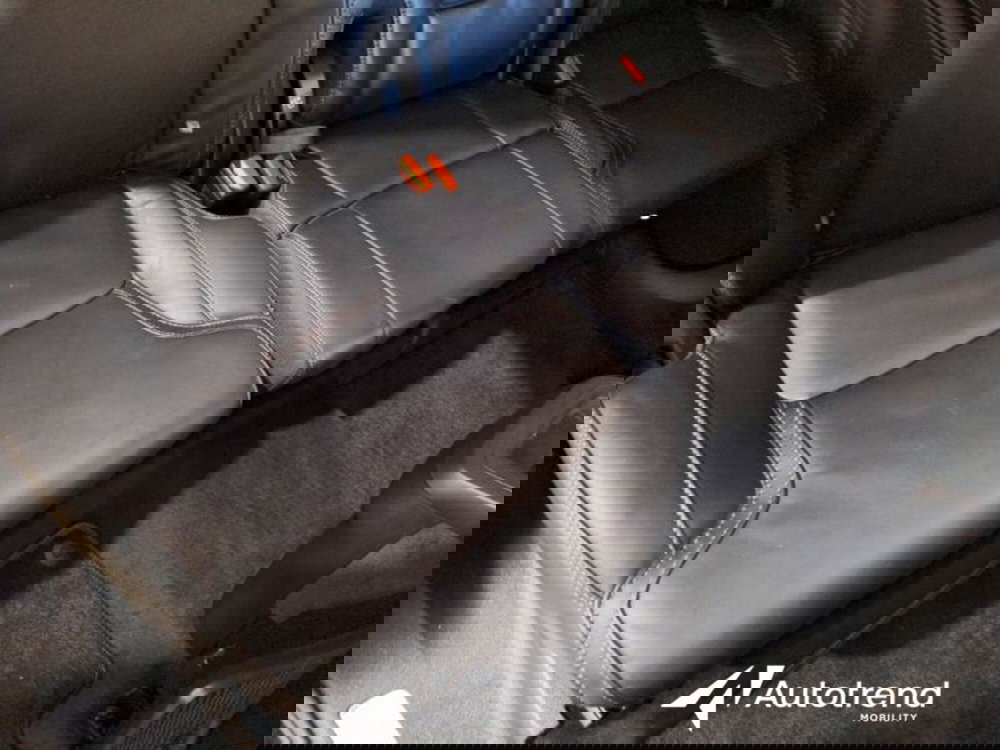 Volvo XC90 usata a Bari (12)