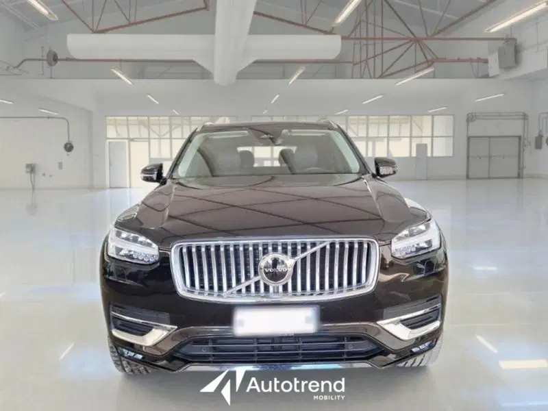 Volvo XC90 usata a Bari (15)
