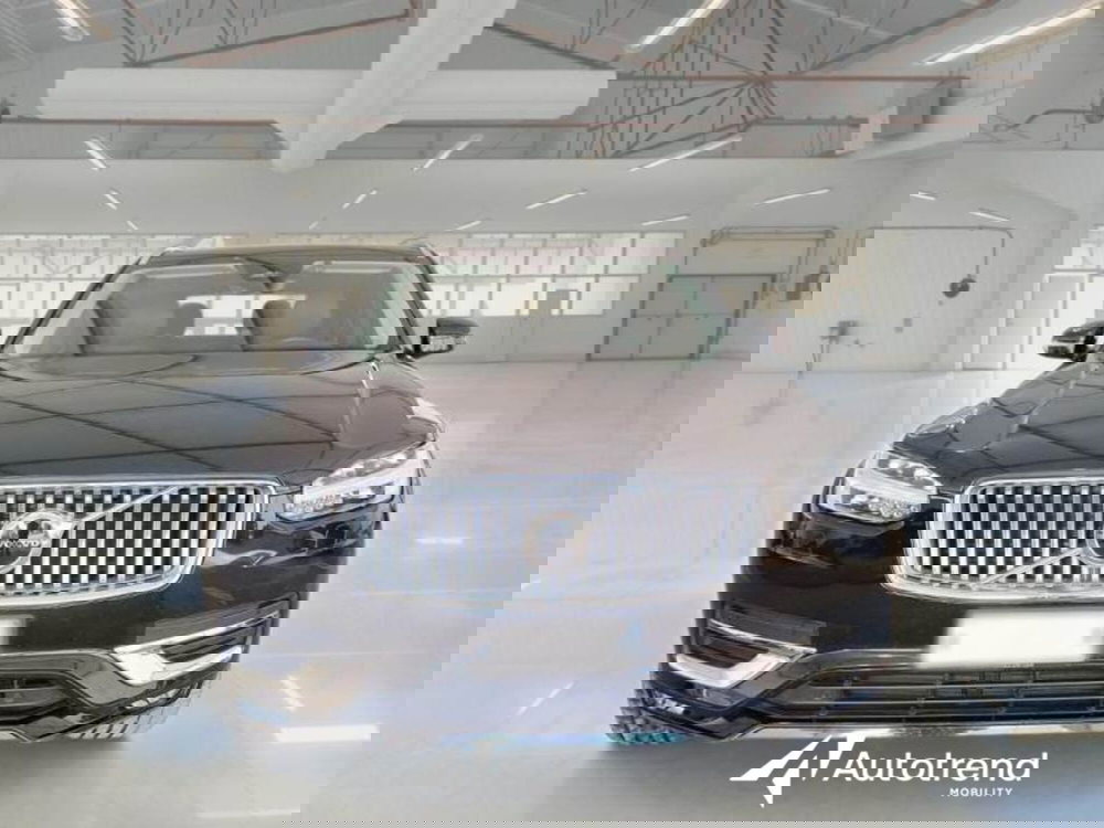 Volvo XC90 usata a Bari (15)