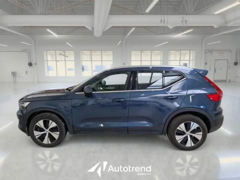 Volvo XC40 usata a Bari (13)