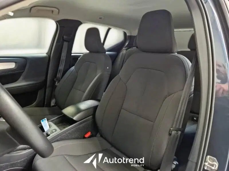 Volvo XC40 usata a Bari (15)