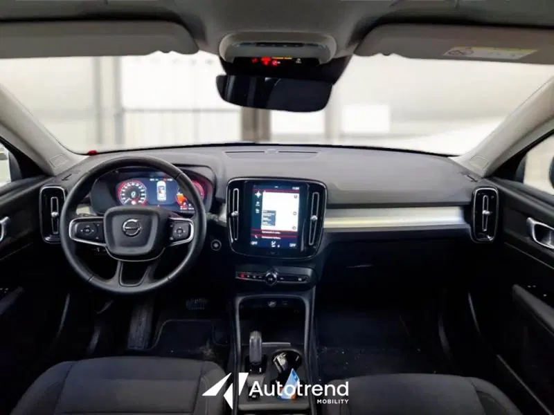 Volvo XC40 usata a Bari (17)