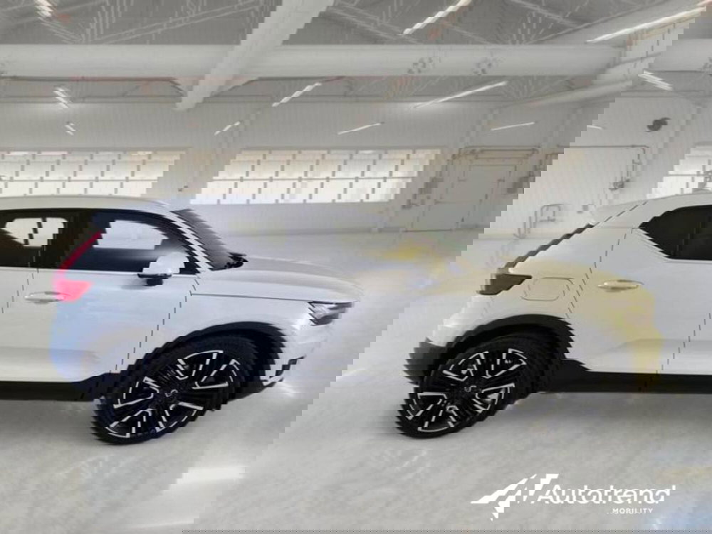 Volvo XC40 usata a Bari (4)