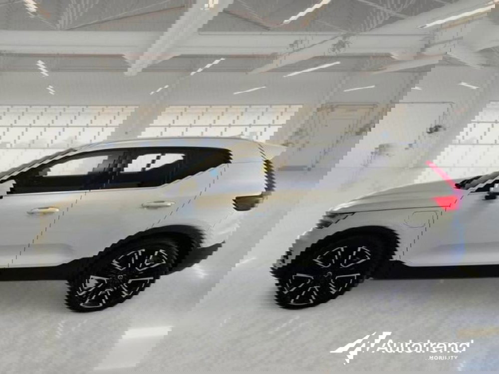 Volvo XC40 usata a Bari (5)