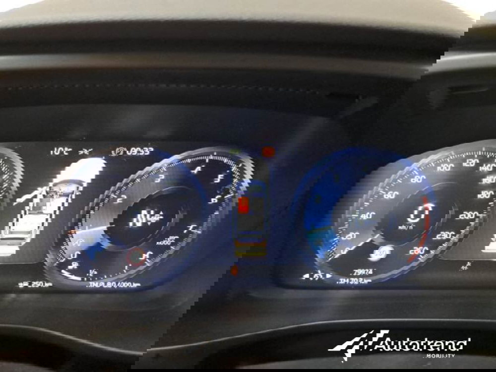 Volvo XC40 usata a Bari (18)