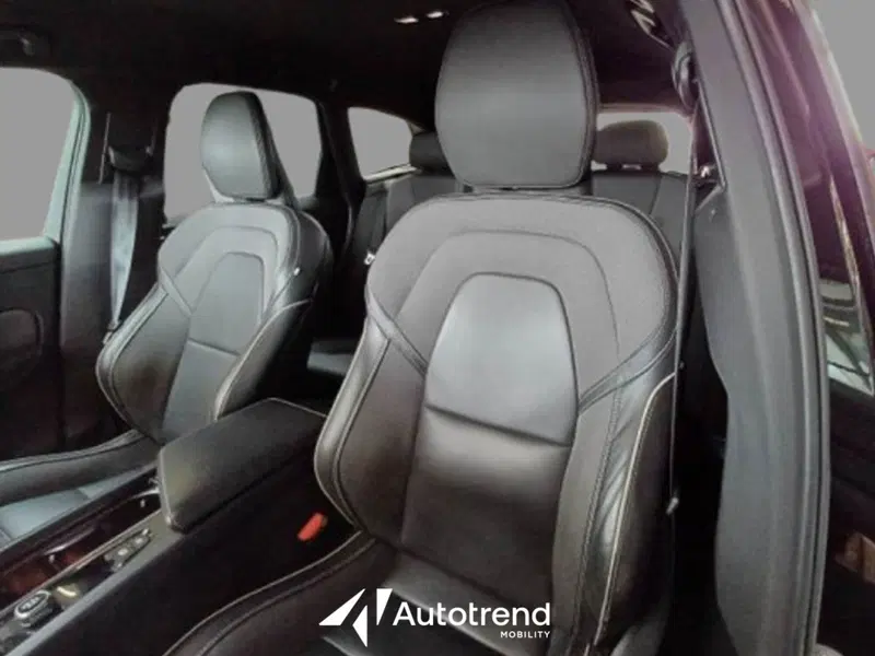 Volvo XC60 usata a Bari (14)