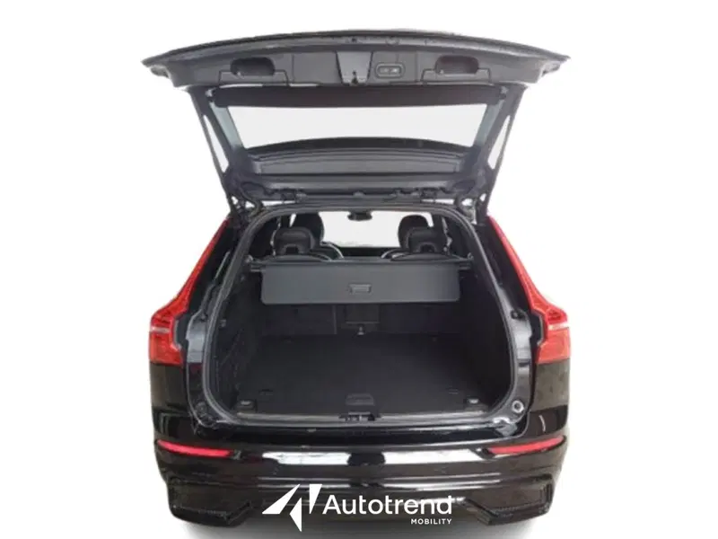 Volvo XC60 usata a Bari (18)